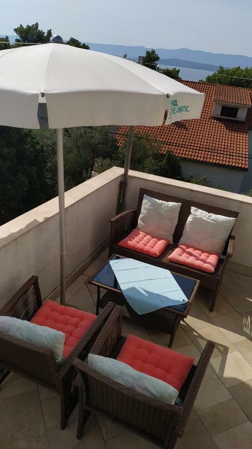 Apartments Kupine Bol Bagian luar foto